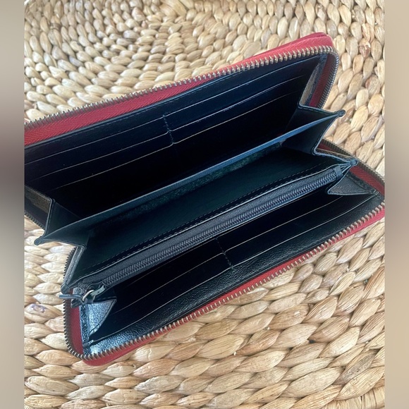 Gucci GG Marmot Zip Around Wallet - Picture 10 of 12